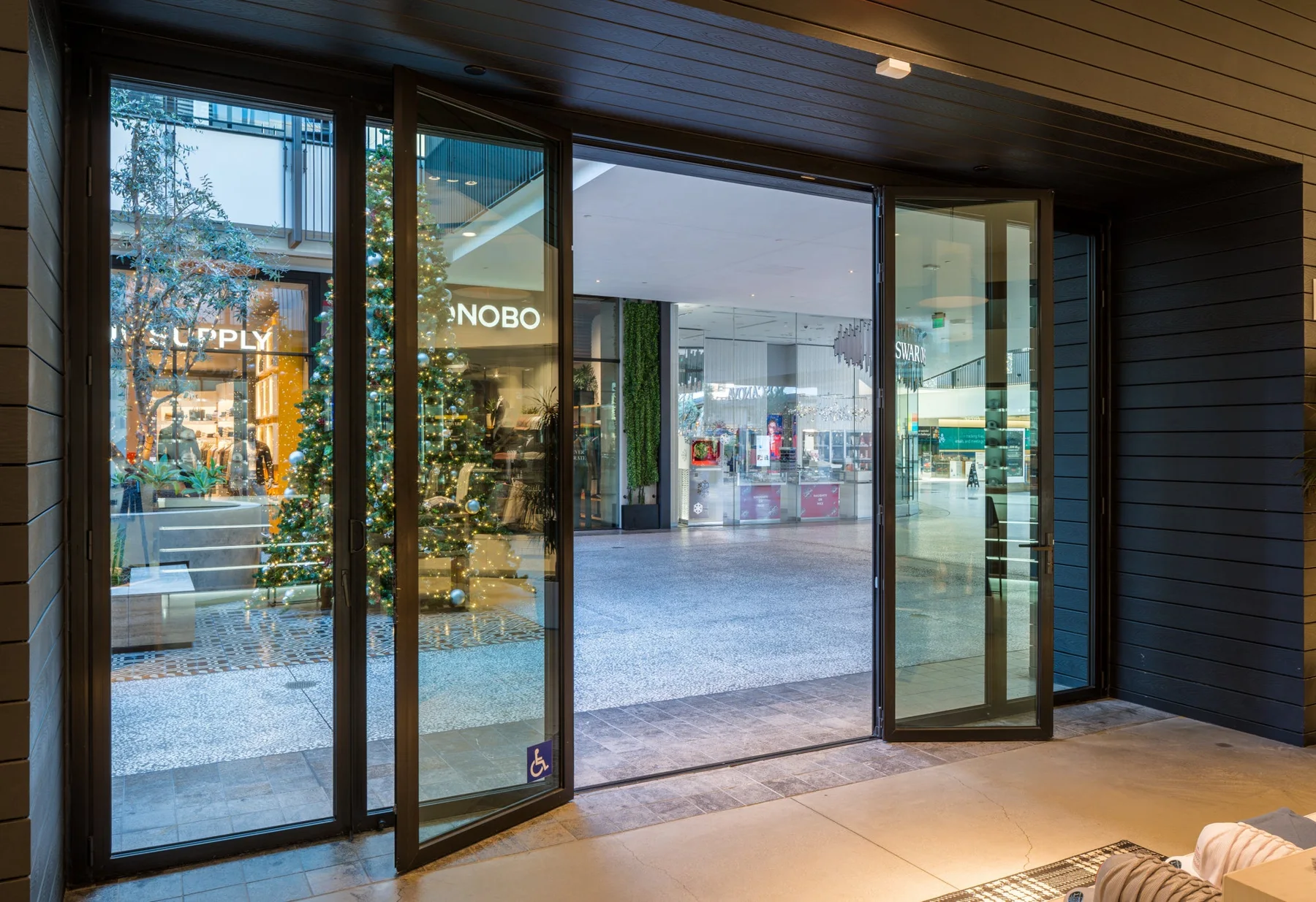 Folding Doors, Travis Mathew